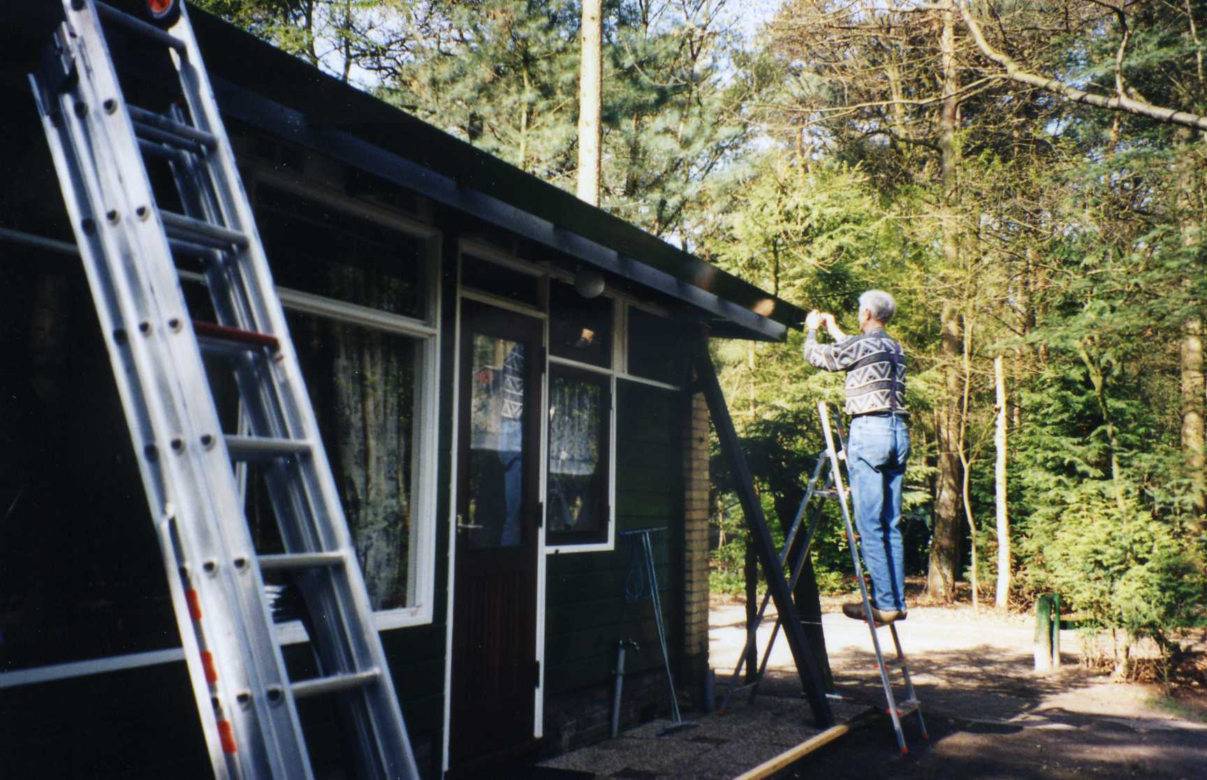 Dakgoten weer monteren
